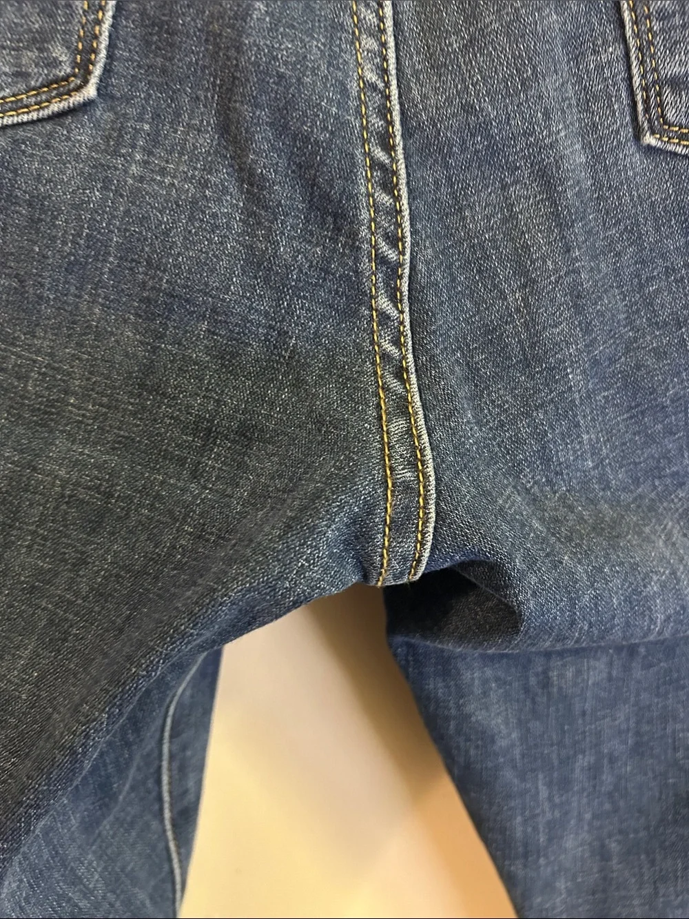 Levi's Women’s Dark Blue Skinny Jeans with Light Distressing